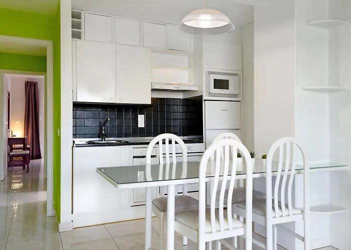 Lovely Ground Floor 코스타 테기세