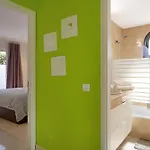 Lovely Ground Floor شقة كوستا تاغيسي