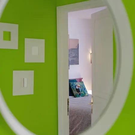 Apartmán Lovely Ground Floor