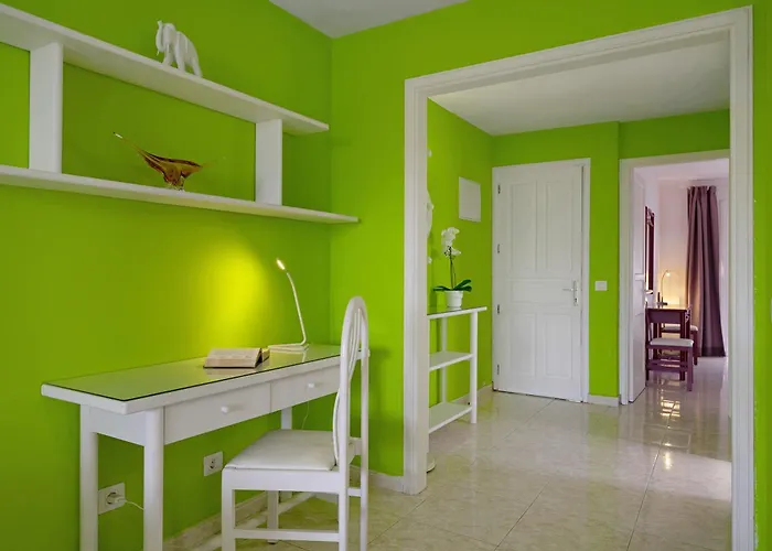 Lovely Ground Floor Apartmán *